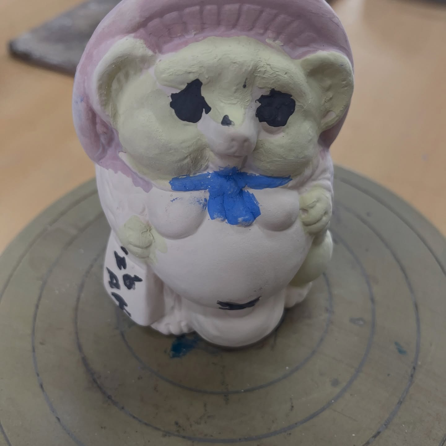 本日は旭ヶ丘3丁目町会様のレクリエーションで、信楽焼絵付け体...